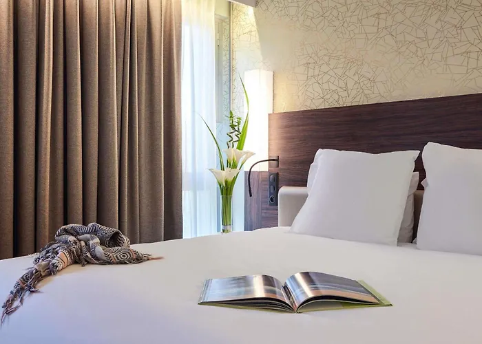 Mercure Arc De Triomphe Etoile 4*