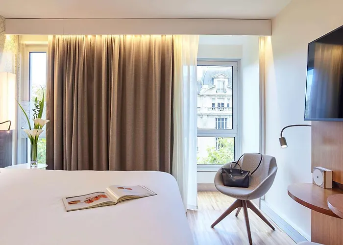 Mercure Arc De Triomphe Etoile 4*