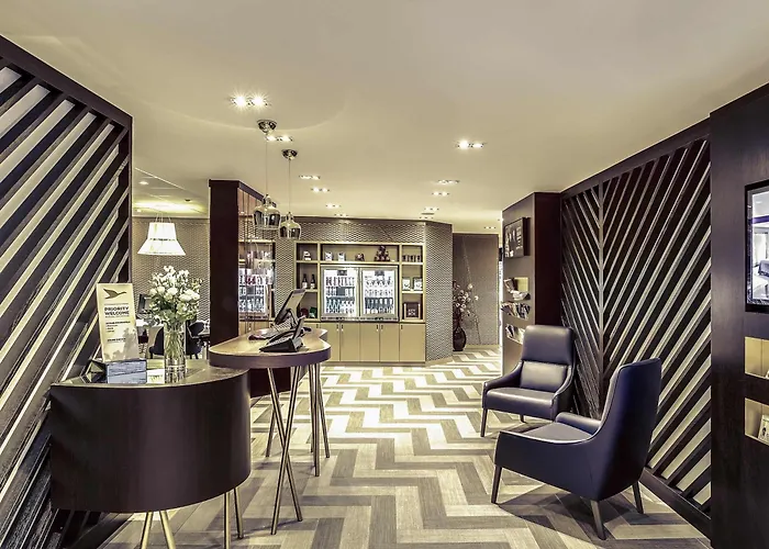 Mercure Arc De Triomphe Etoile Hotel