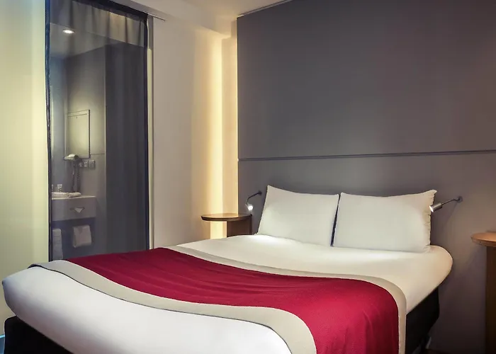 Hotell Mercure Arc De Triomphe Etoile 4*