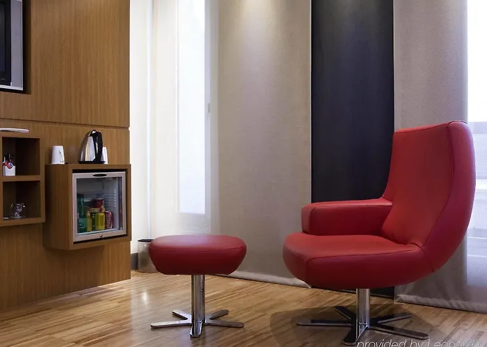 Mercure Arc De Triomphe Etoile 4* Paris