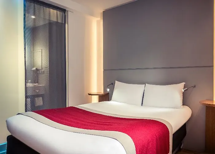 Hotel Mercure Arc De Triomphe Etoile