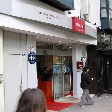 メルキュール アルク ドゥ トリオンフ エトワール ホテル 4*