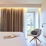 ميركيور آرك دو تريومف إتوال 4*