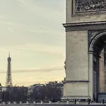 Mercure Arc De Triomphe Etoile 4* Paříž