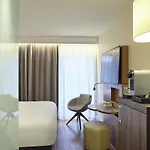 Mercure Arc De Triomphe Etoile Hotel
