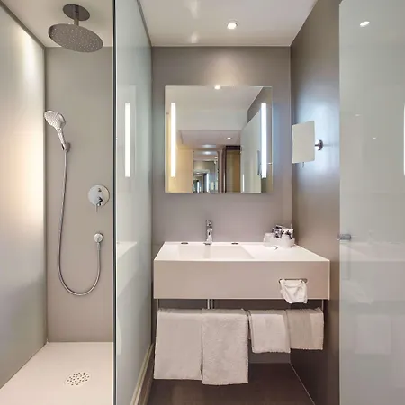 Mercure Arc De Triomphe Etoile 4* París