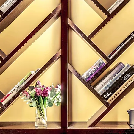 Отель Mercure Arc De Triomphe Etoile