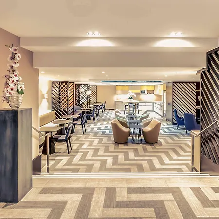 Mercure Arc De Triomphe Etoile Hotel