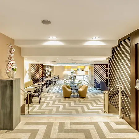 Mercure Arc De Triomphe Etoile Отель 4*