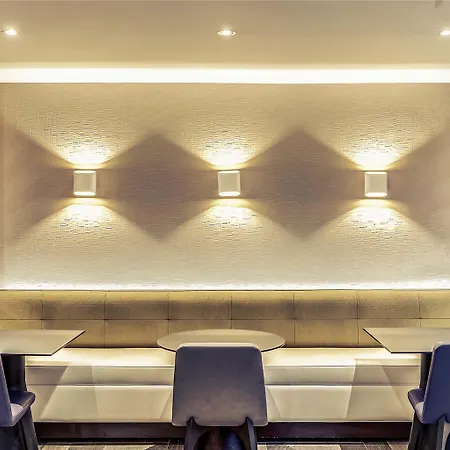 Mercure Arc De Triomphe Etoile Отель Париж