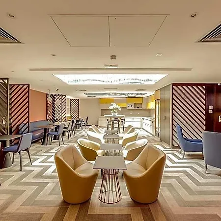 Mercure Arc De Triomphe Etoile Hotel