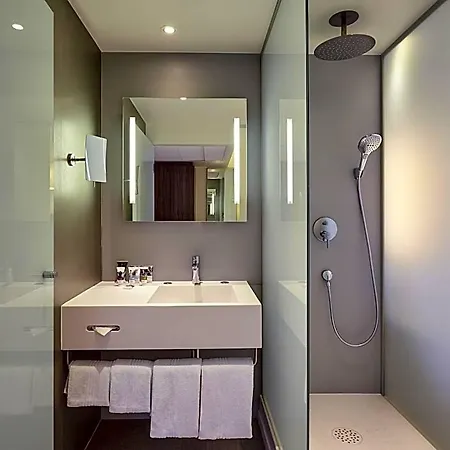 Mercure Arc De Triomphe Etoile París