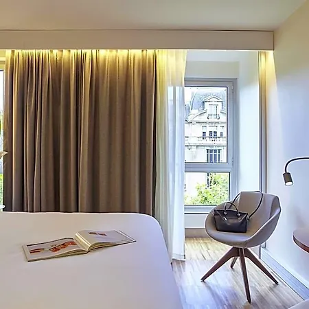 Mercure Arc De Triomphe Etoile Hotel