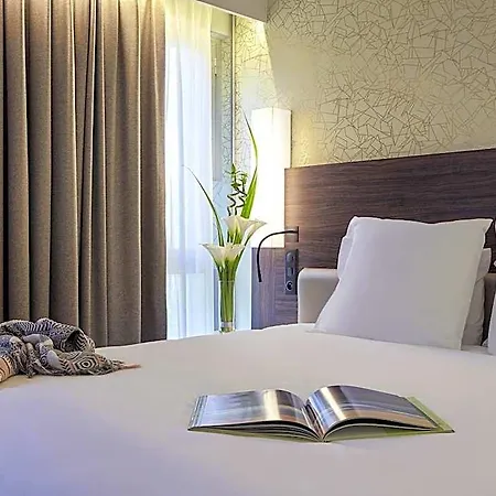 Mercure Arc De Triomphe Etoile París