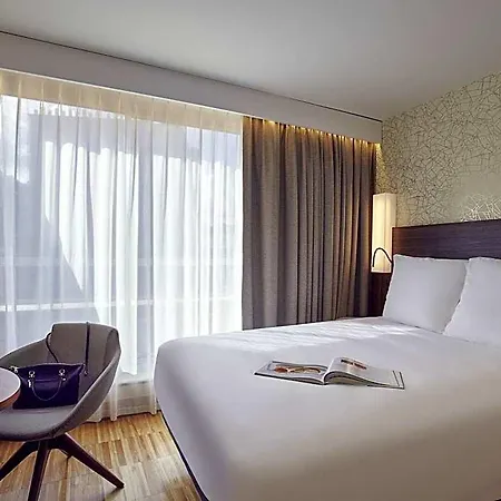 Mercure Arc De Triomphe Etoile París