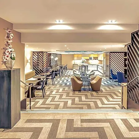Hotel Mercure Arc De Triomphe Etoile