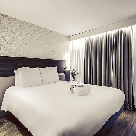 Mercure Arc De Triomphe Etoile