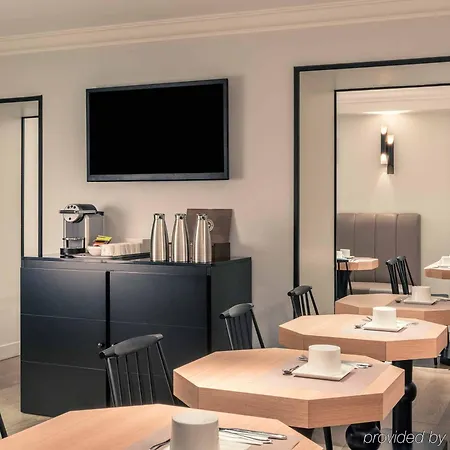 Mercure Arc De Triomphe Etoile 4* París