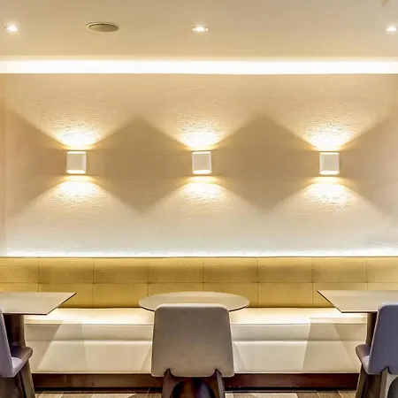 Mercure Arc De Triomphe Etoile 4* París