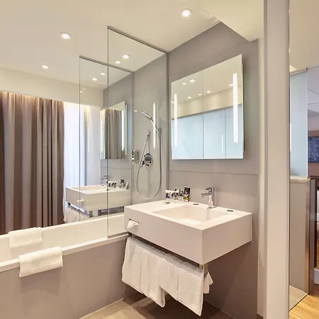 Mercure Arc De Triomphe Etoile 4*