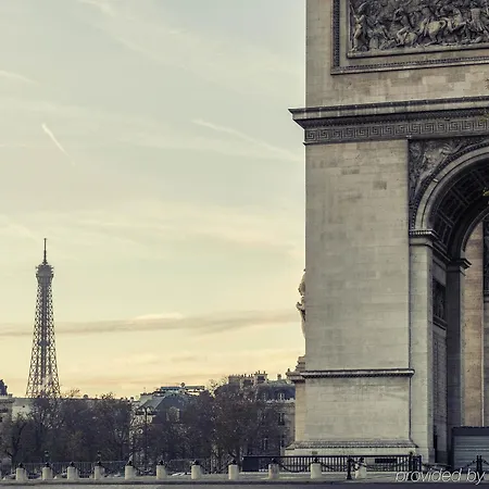 Mercure Arc De Triomphe Etoile 4* París