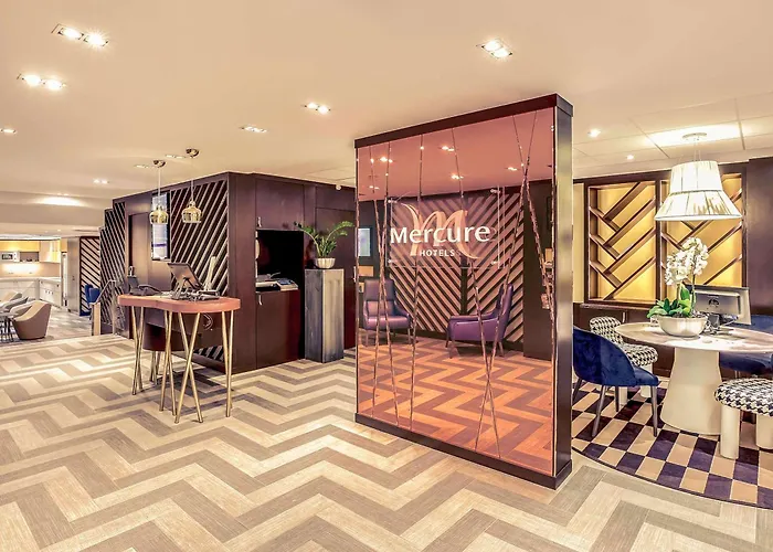Mercure Arc De Triomphe Etoile 4* Paříž